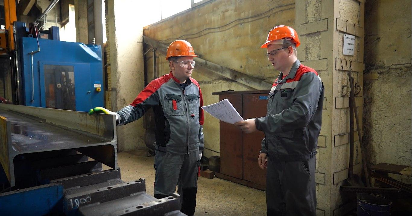 Фото Как минимум 50% творчества: как журналист осваивал станок с ЧПУ,  и что из этого получилось 7